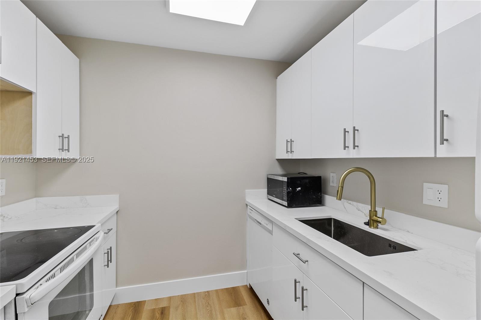 SAGA BAY GARDENS CONDO - Residential Lease