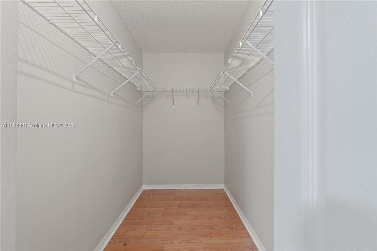 MAJESTIC ESTATES 1ST ADDN - Residential Lease
