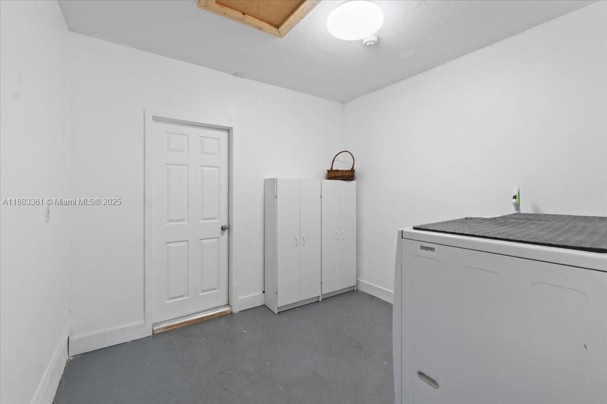 MAJESTIC ESTATES 1ST ADDN - Residential Lease