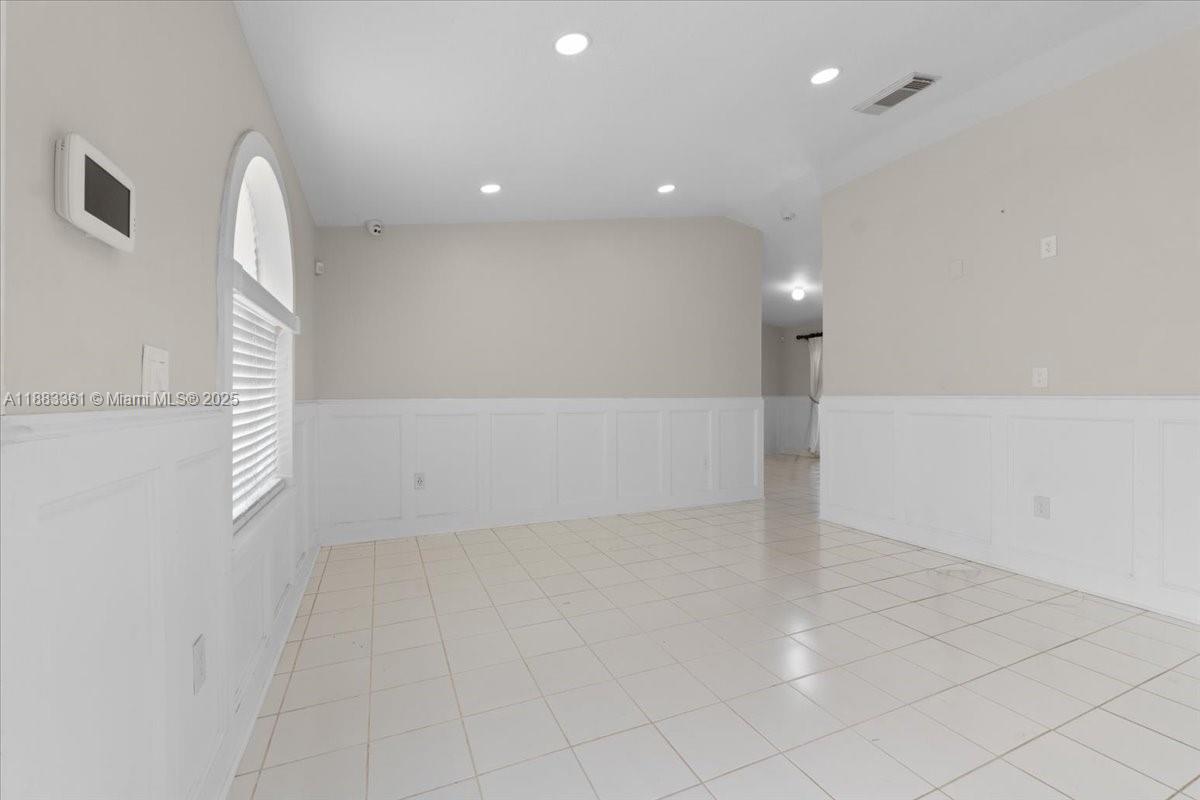 MAJESTIC ESTATES 1ST ADDN - Residential Lease