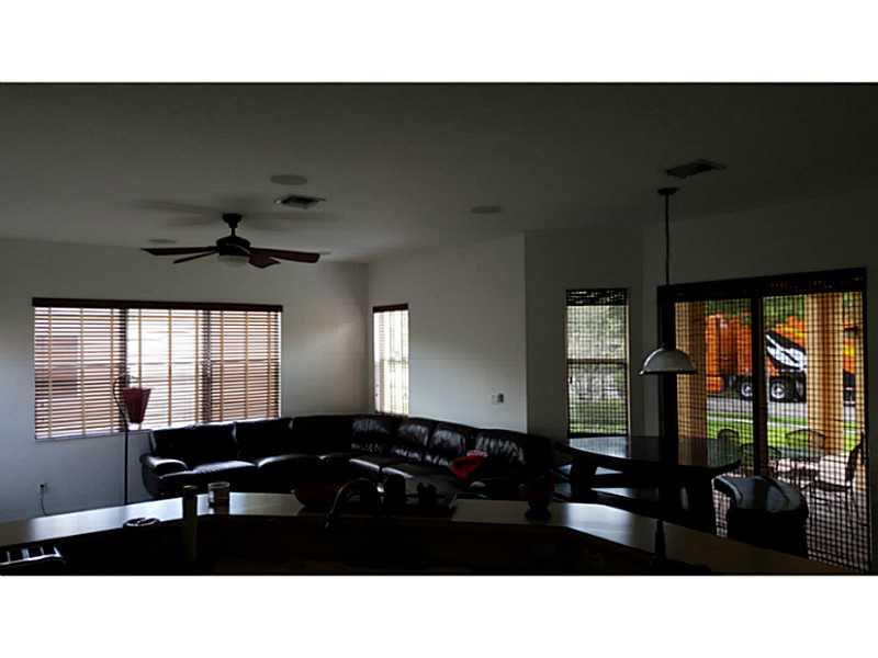 ISLES AT WESTON 171-40 B - Residential Lease