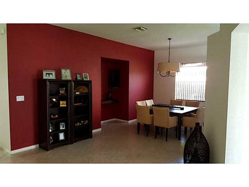 ISLES AT WESTON 171-40 B - Residential Lease