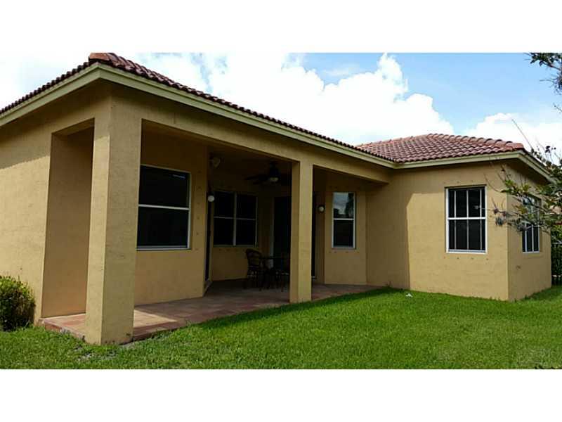 ISLES AT WESTON 171-40 B - Residential Lease