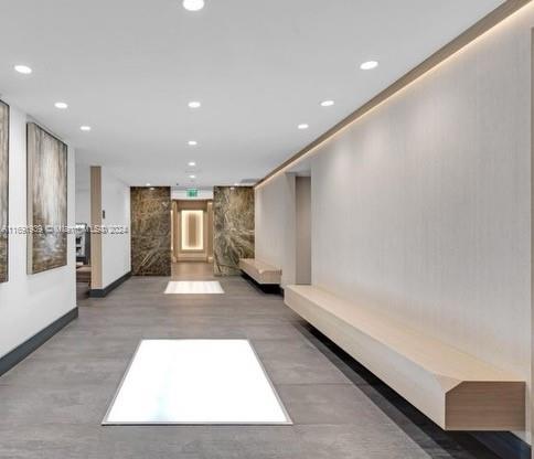 IVY CONDO - Residential
