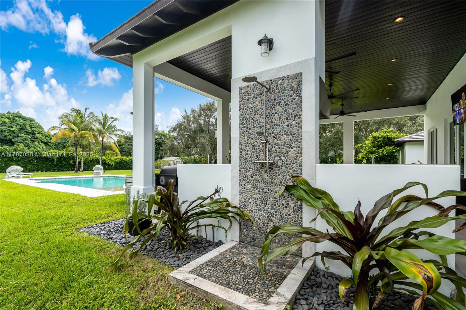 HAWLEY HEIGHTS 1ST ADDN - Residential