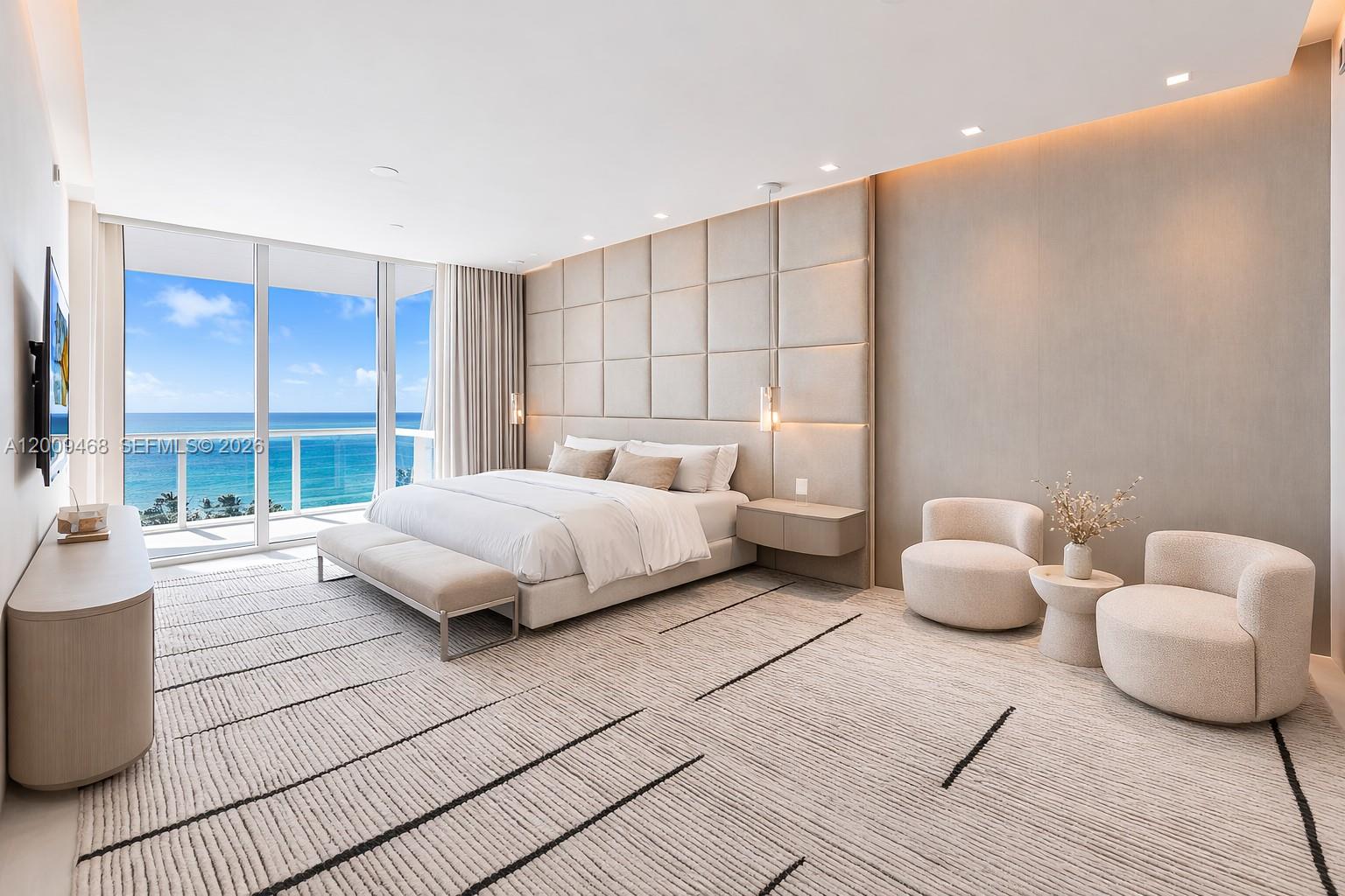 CONTINUUM ON SOUTH BEACH - Residential