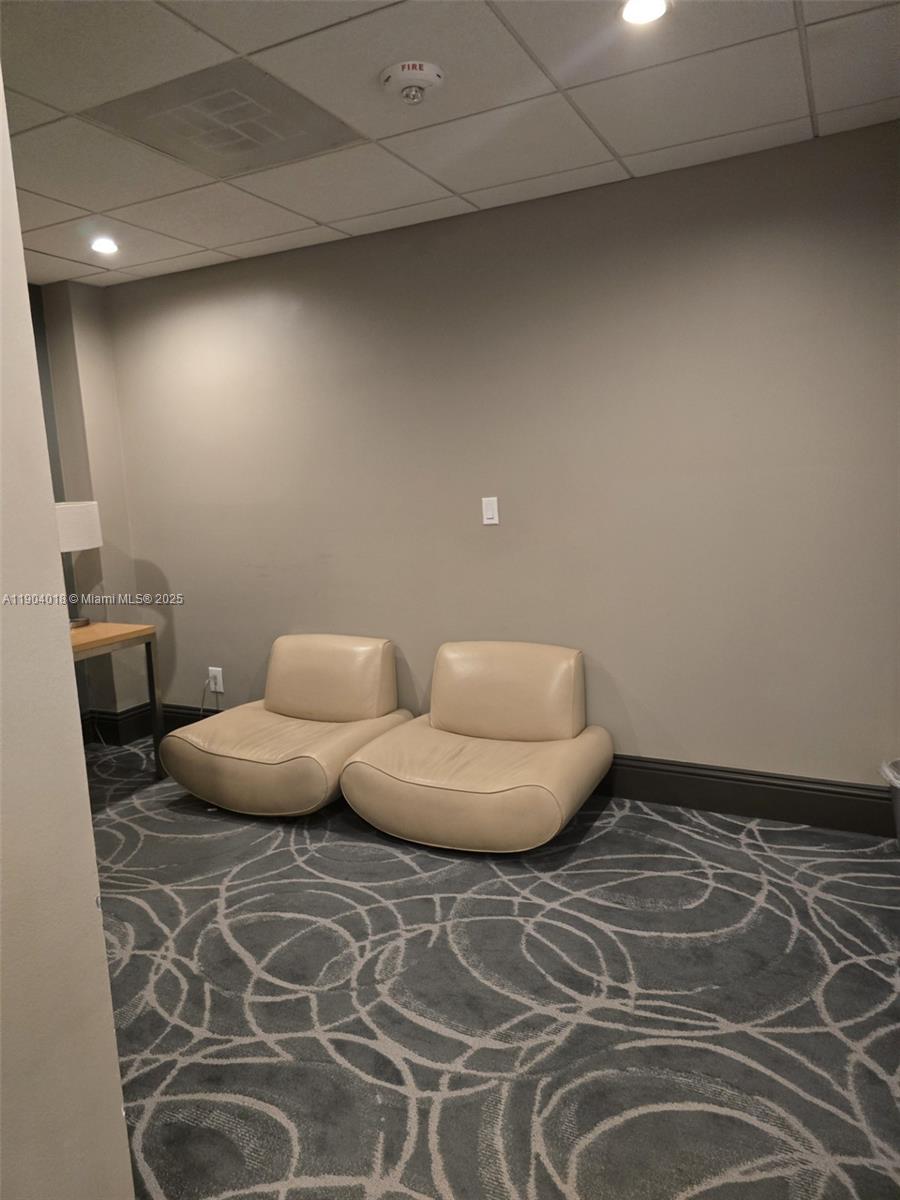 ISOLA CONDO - Residential