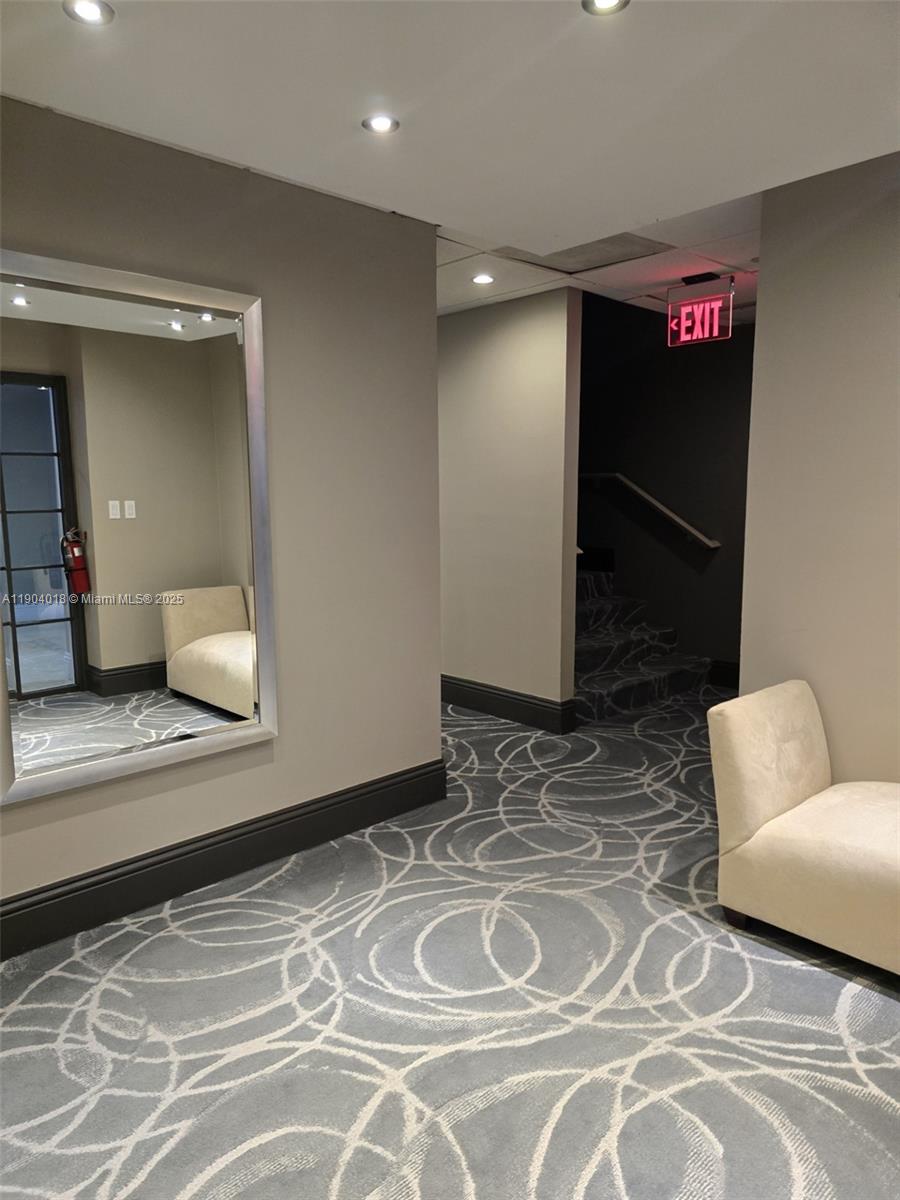 ISOLA CONDO - Residential