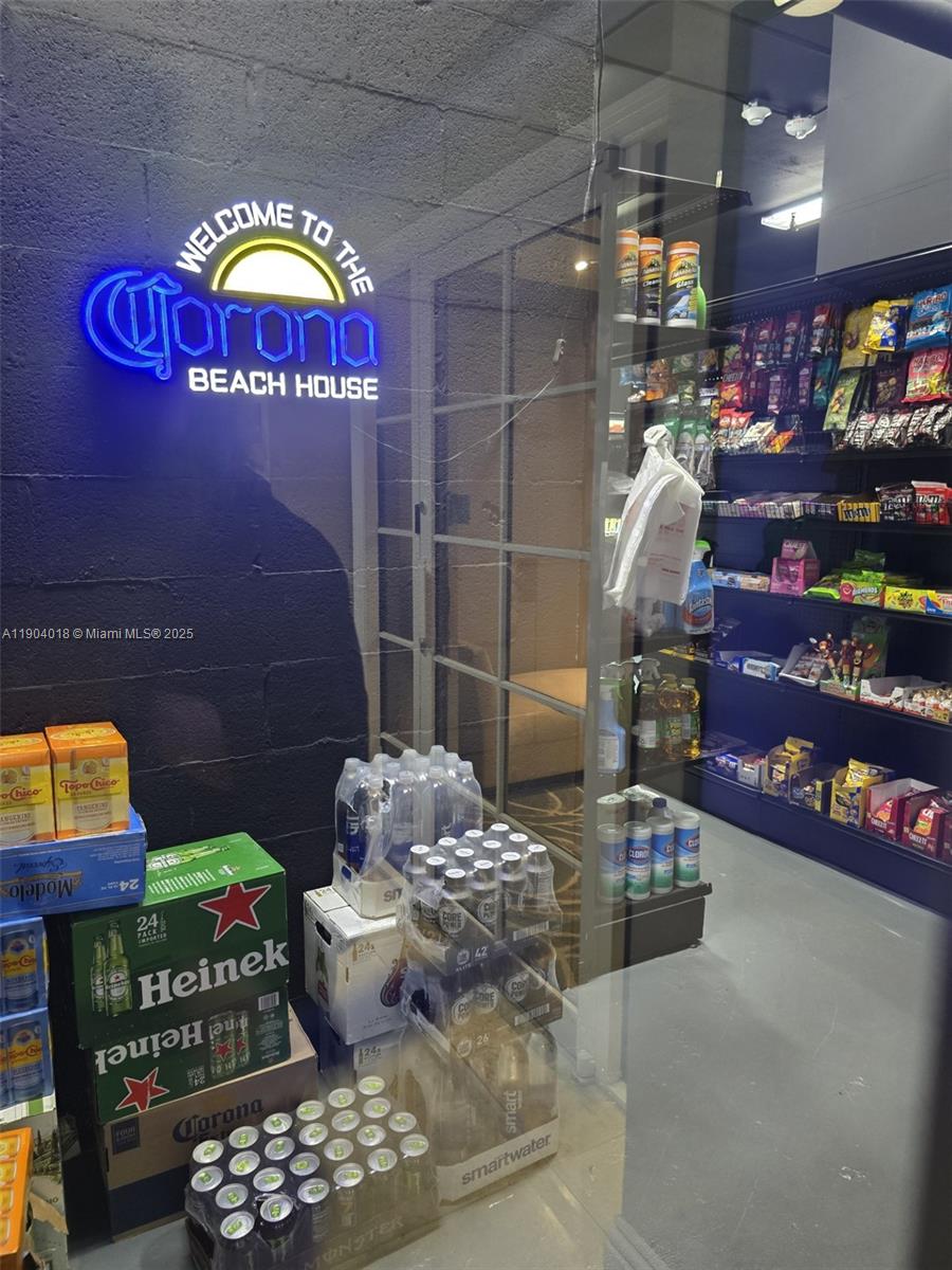 ISOLA CONDO - Residential