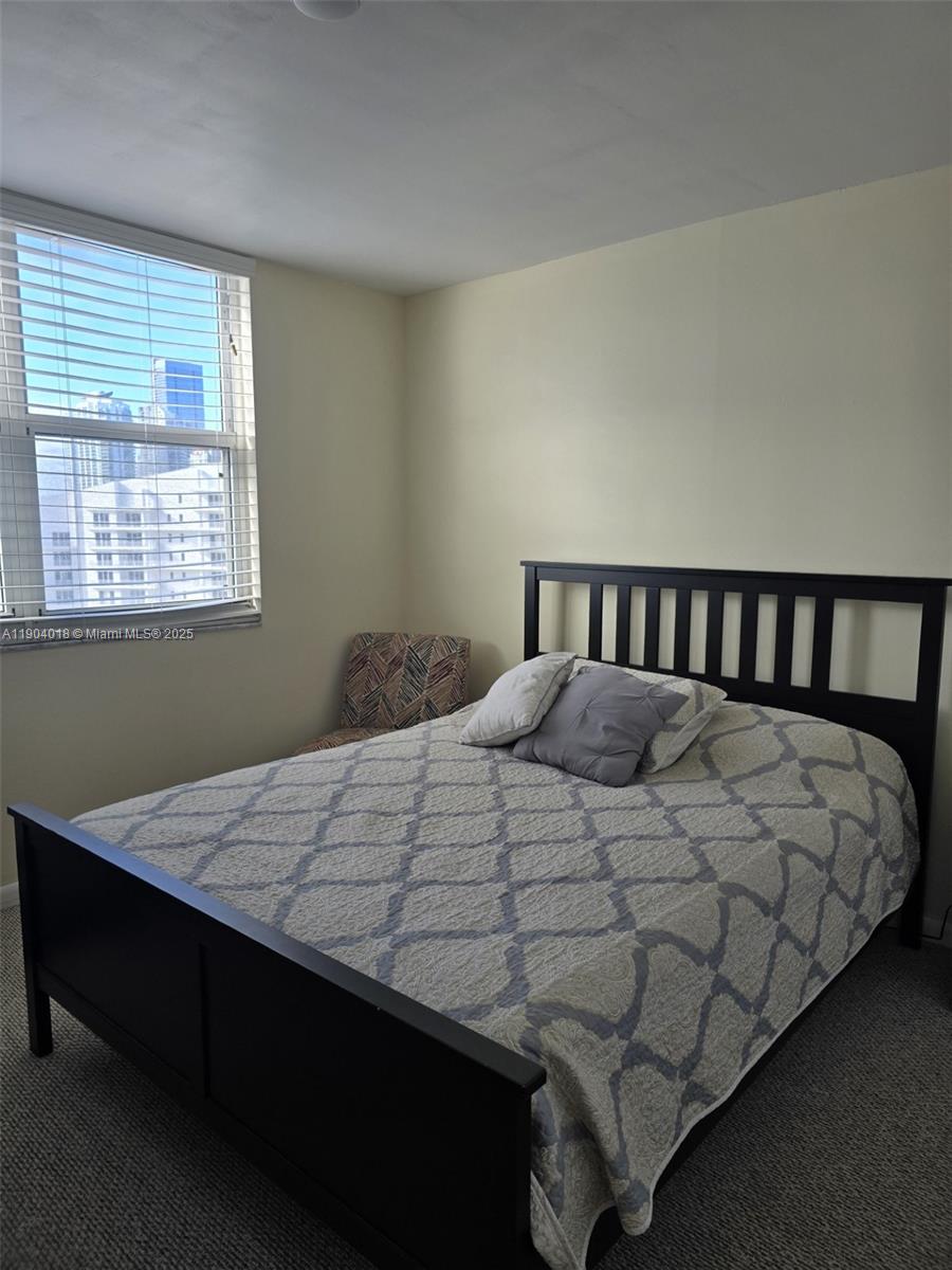 ISOLA CONDO - Residential