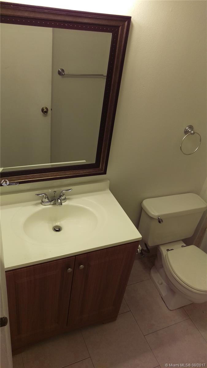 SUMMERBREEZE CONDOMINIUM - Residential Lease