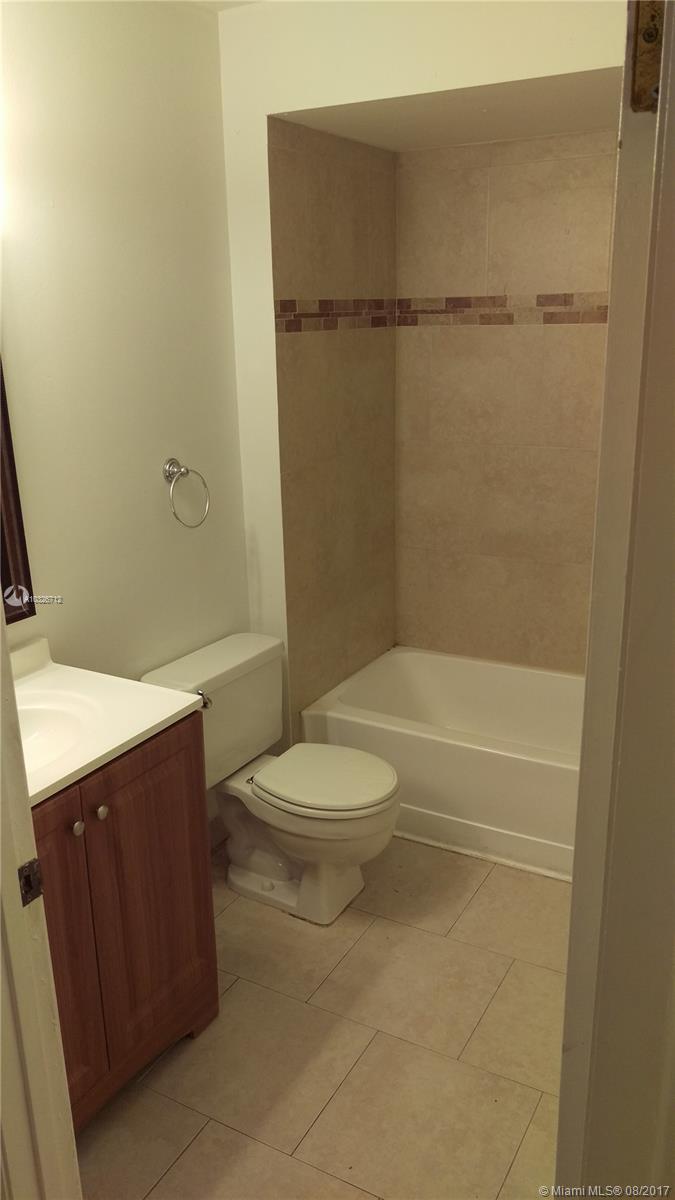 SUMMERBREEZE CONDOMINIUM - Residential Lease