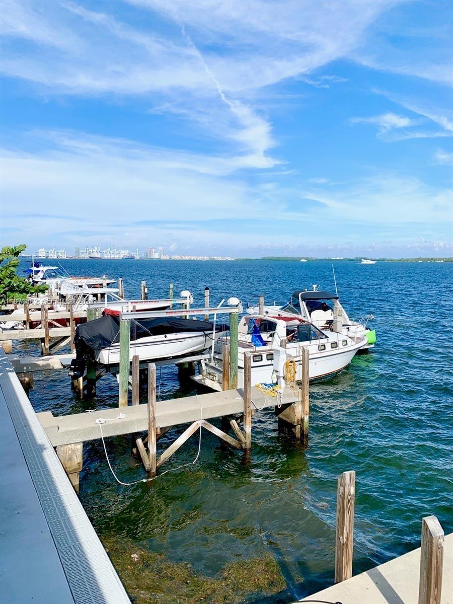 BRICKELL HARBOUR CONDO - Residential Lease