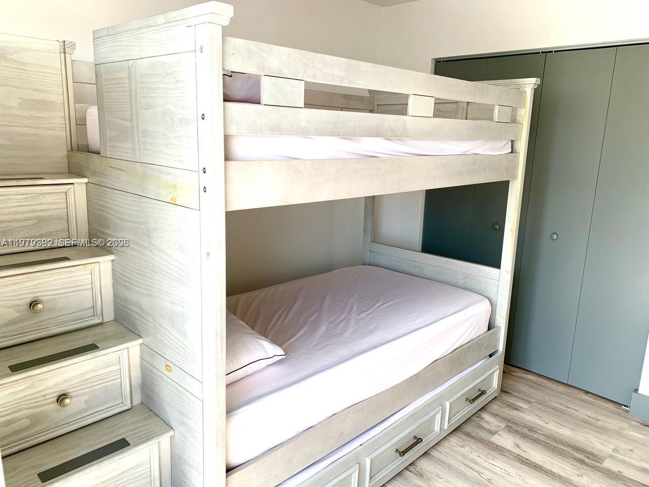 BRICKELL HARBOUR CONDO - Residential Lease