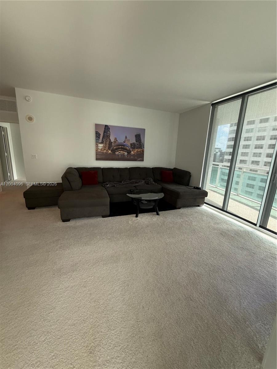 THE PLAZA 851 BRICKELL CO - Residential Lease