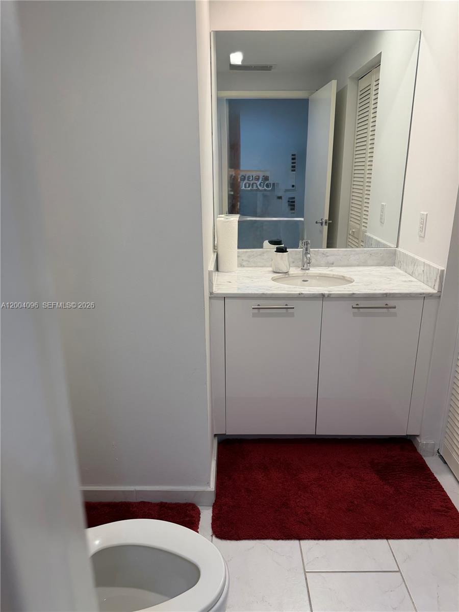 THE PLAZA 851 BRICKELL CO - Residential Lease