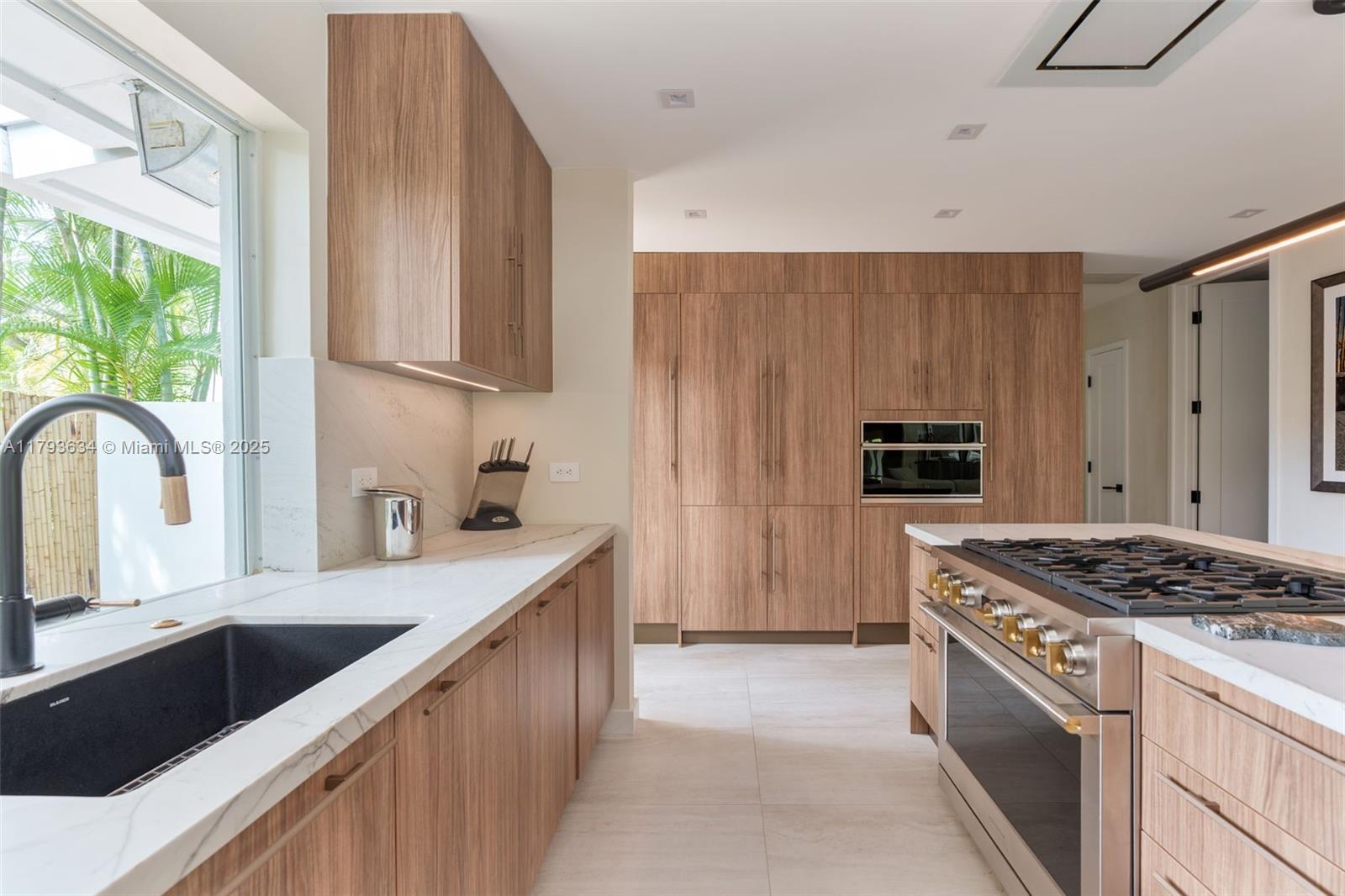 REV PL MIAMI SHORES SEC 8 - Residential