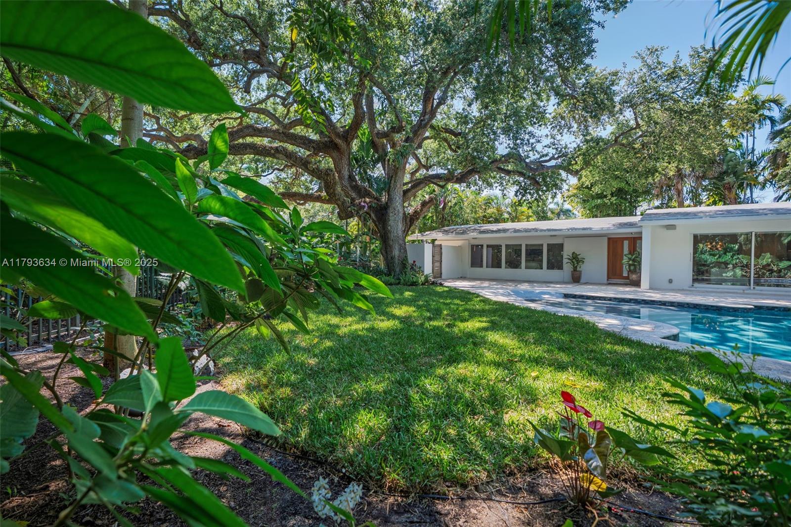 REV PL MIAMI SHORES SEC 8 - Residential