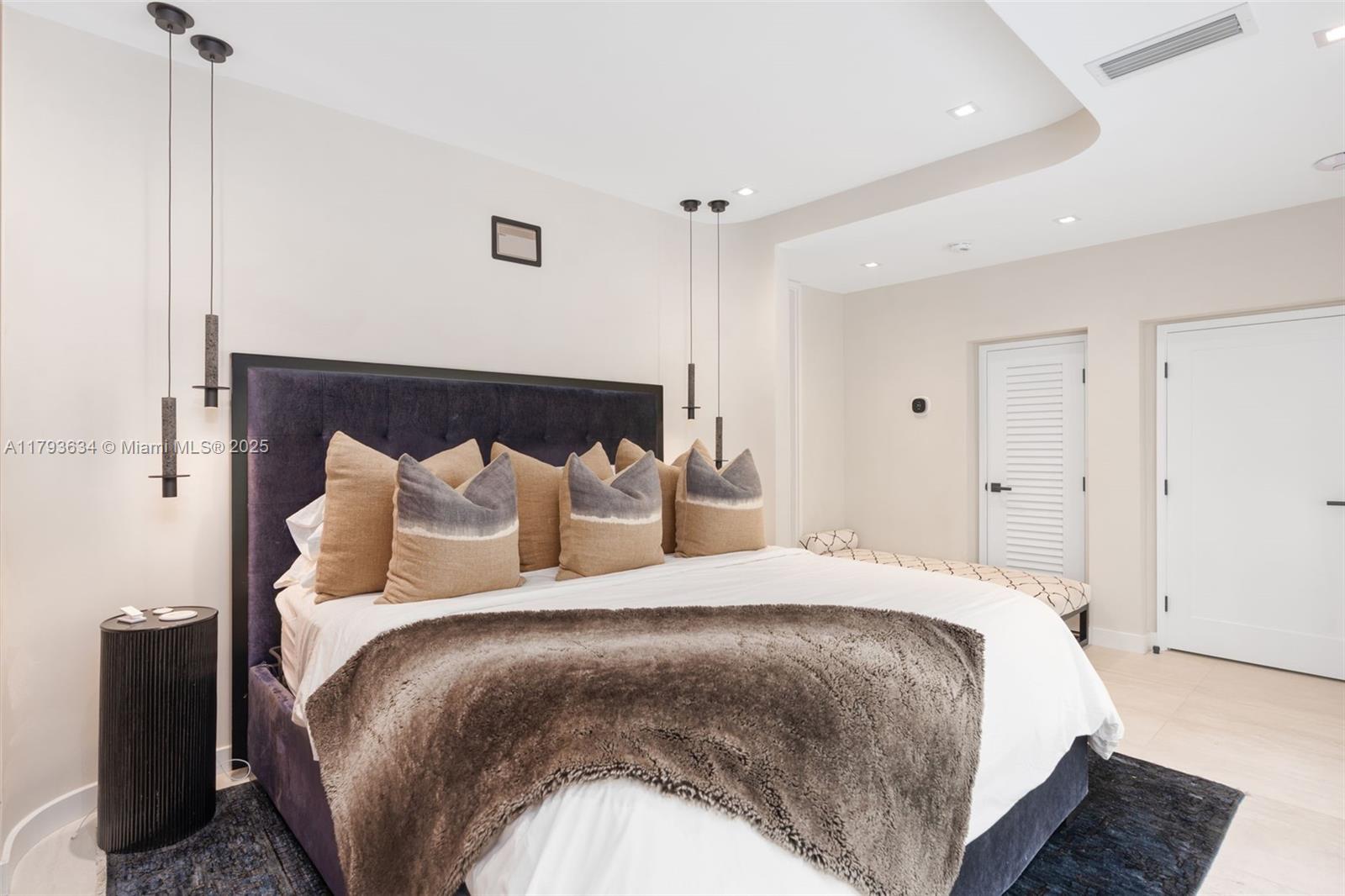 REV PL MIAMI SHORES SEC 8 - Residential