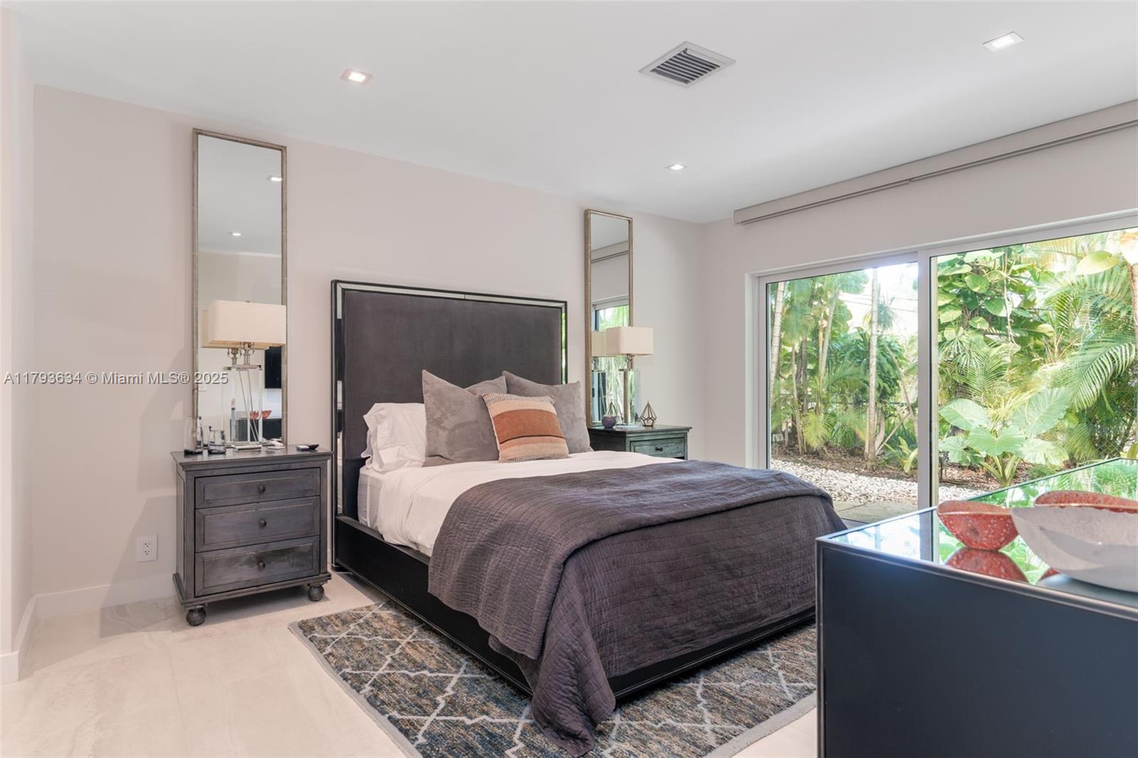 REV PL MIAMI SHORES SEC 8 - Residential