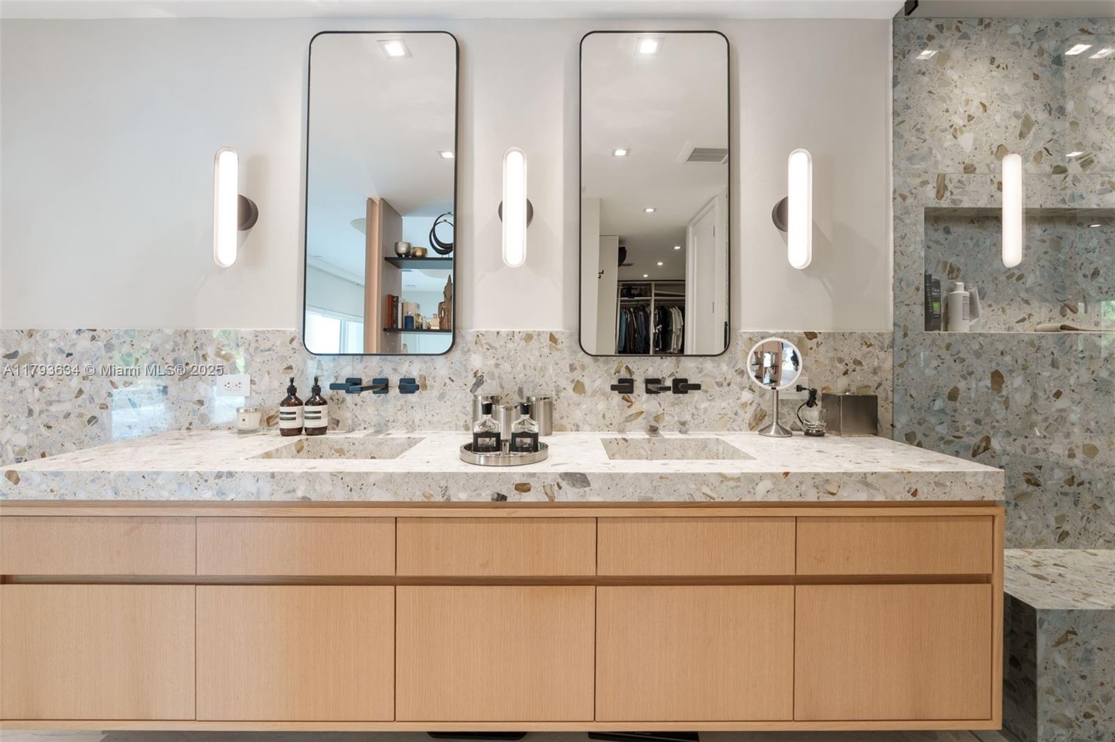 REV PL MIAMI SHORES SEC 8 - Residential