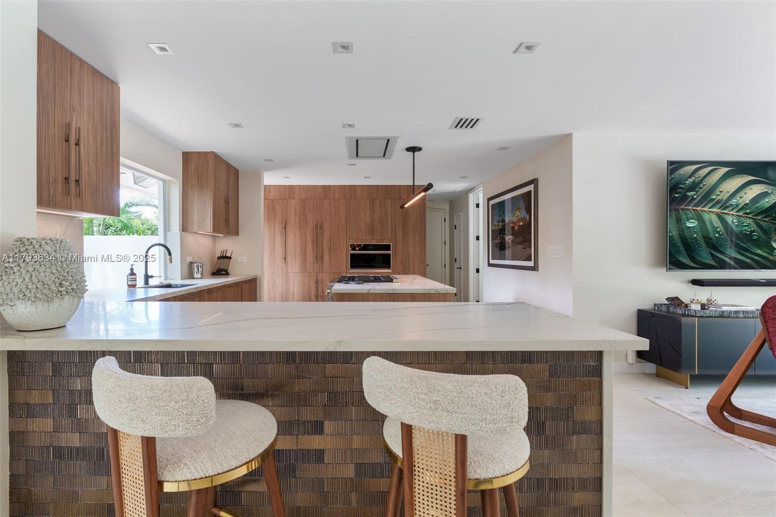 REV PL MIAMI SHORES SEC 8 - Residential
