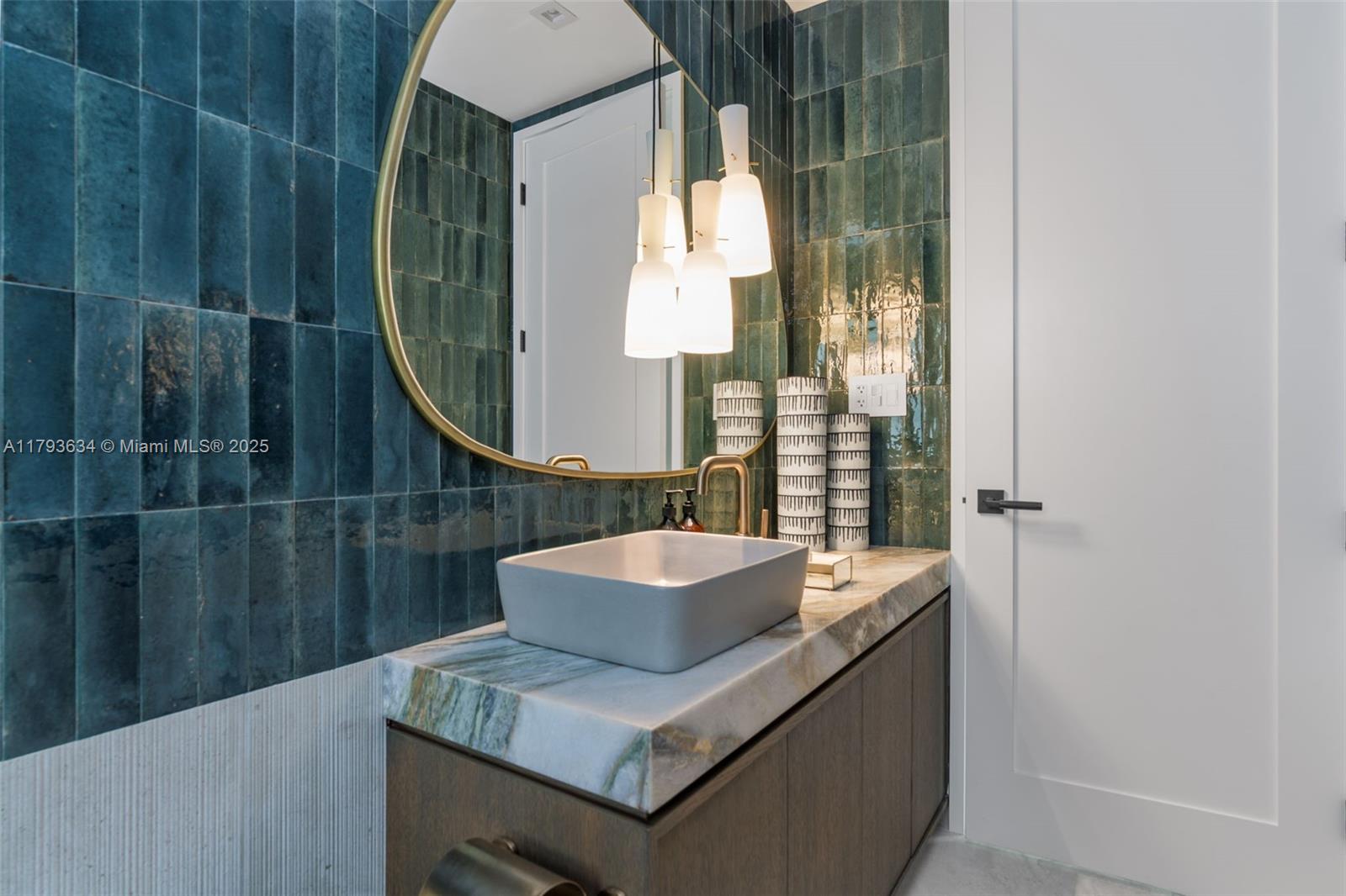 REV PL MIAMI SHORES SEC 8 - Residential