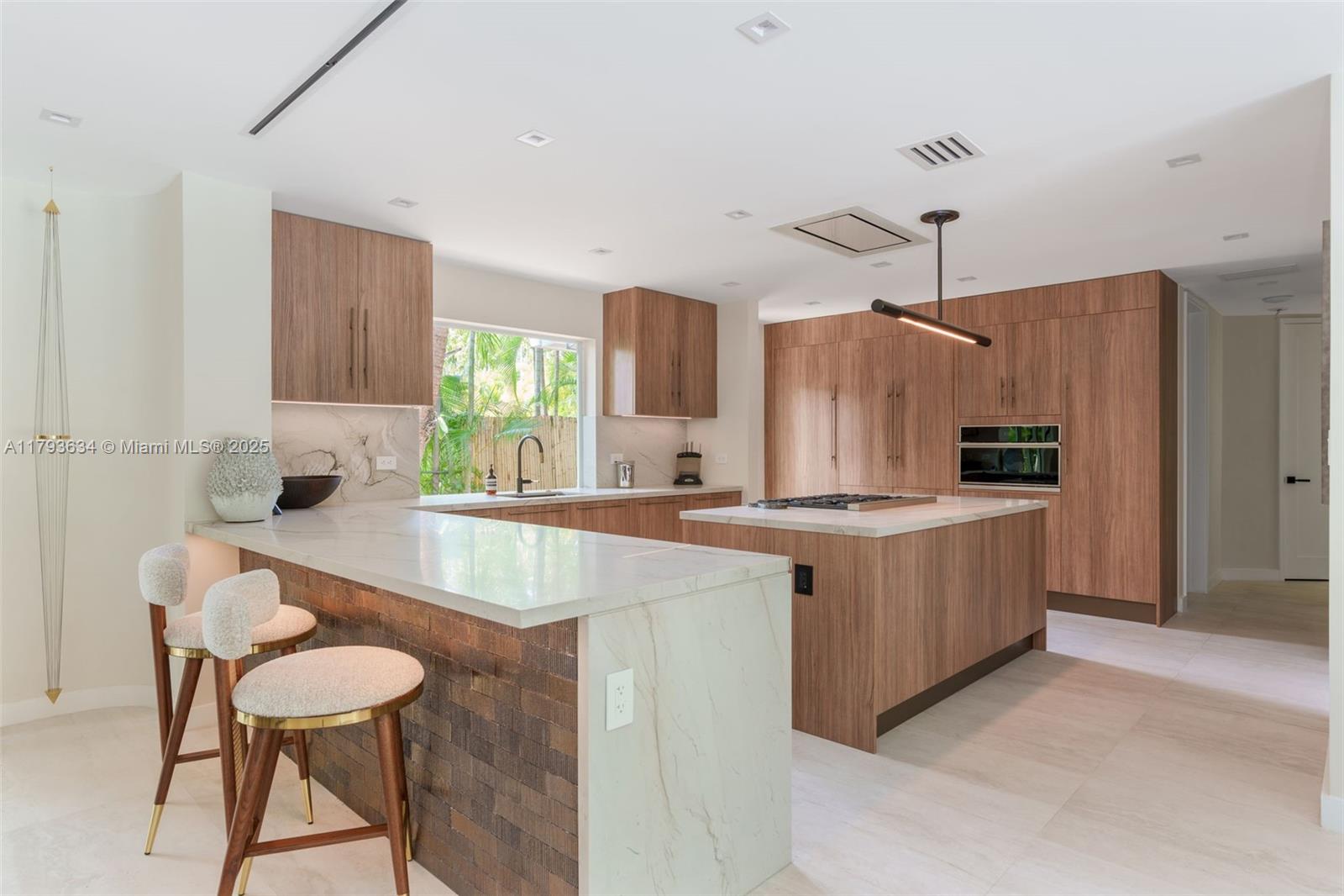 REV PL MIAMI SHORES SEC 8 - Residential