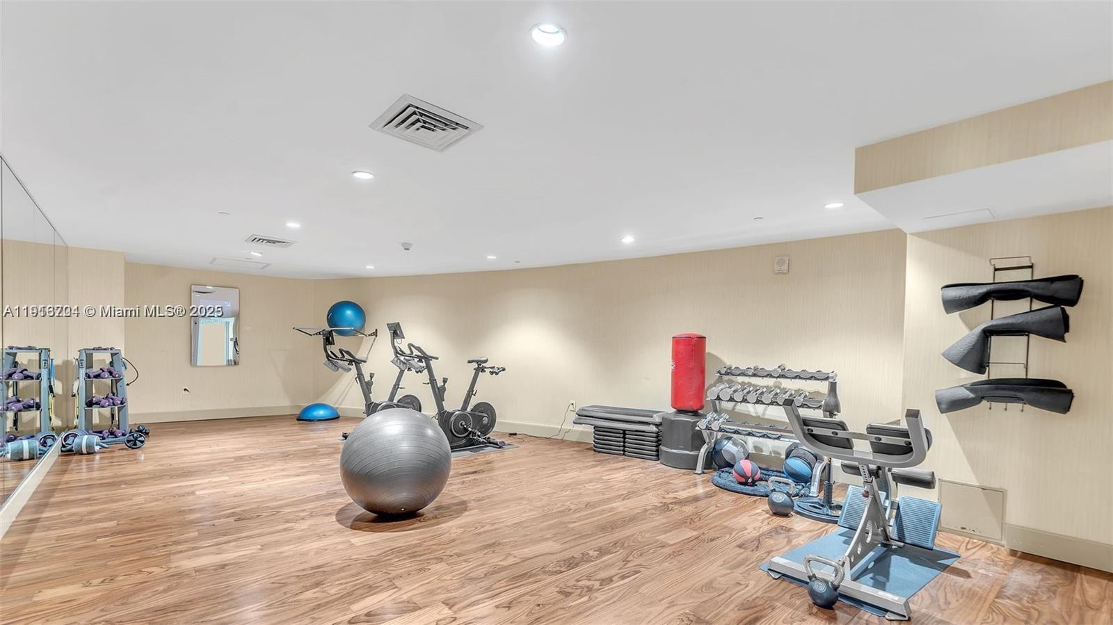 50 BISCAYNE CONDO - Residential