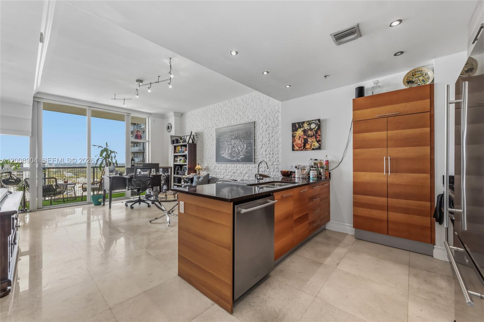 FOUR MIDTOWN MIAMI CONDO - Residential