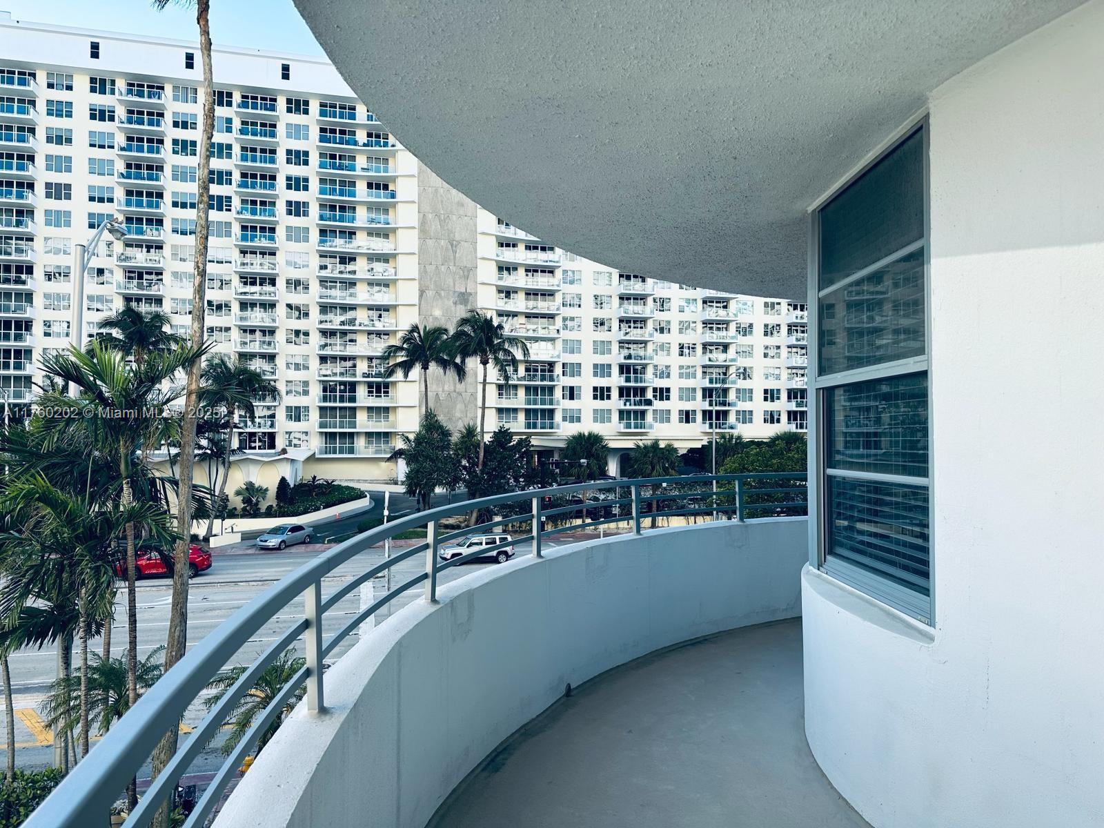 5555 Collins Ave 3A