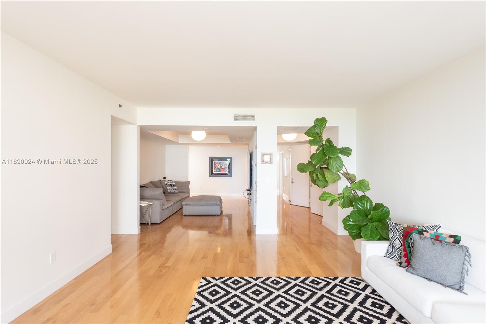 OCEAN TOWER ONE CONDO - Residential