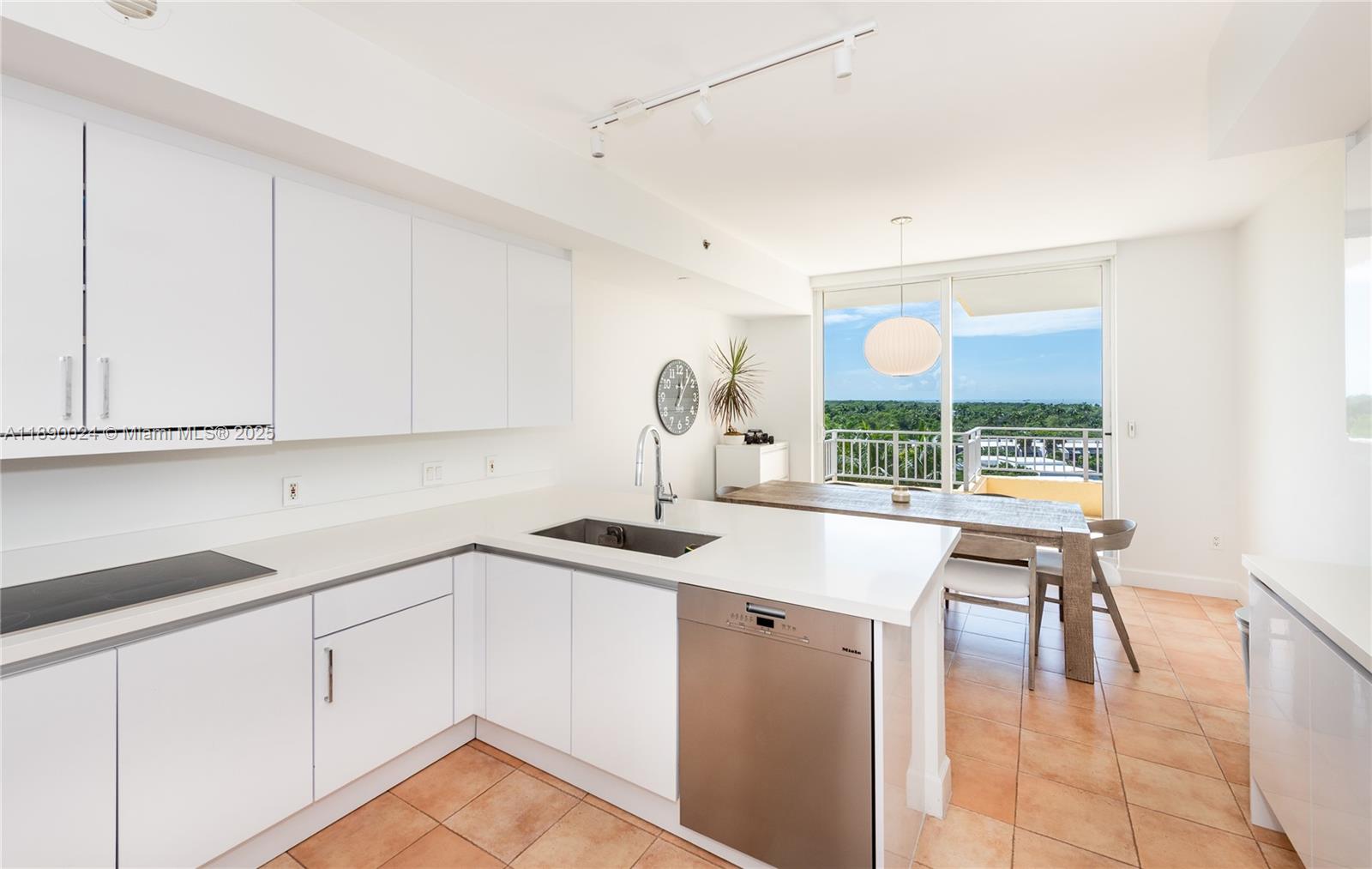 OCEAN TOWER ONE CONDO - Residential