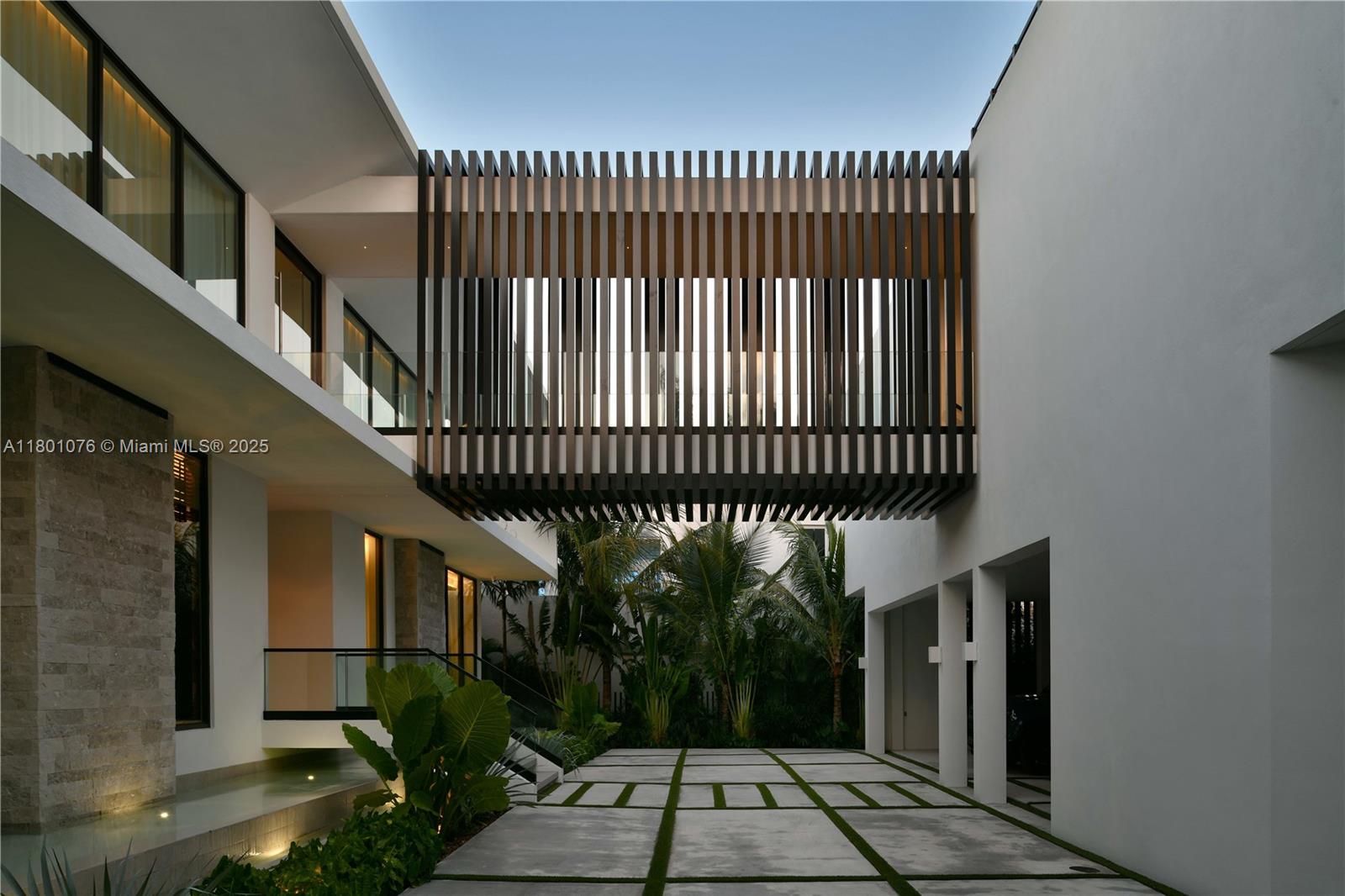 HIBISCUS ISLAND - Residential