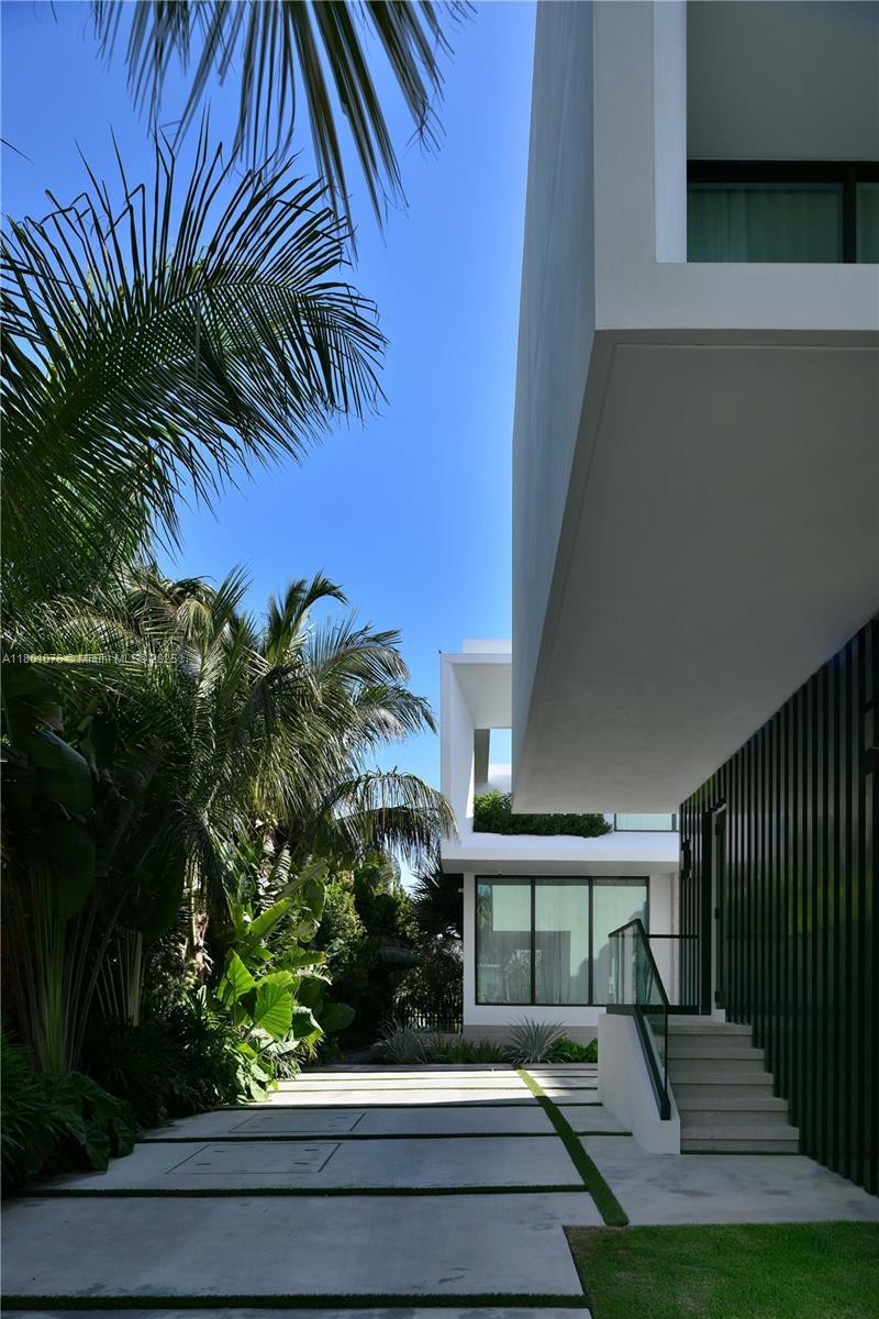 HIBISCUS ISLAND - Residential
