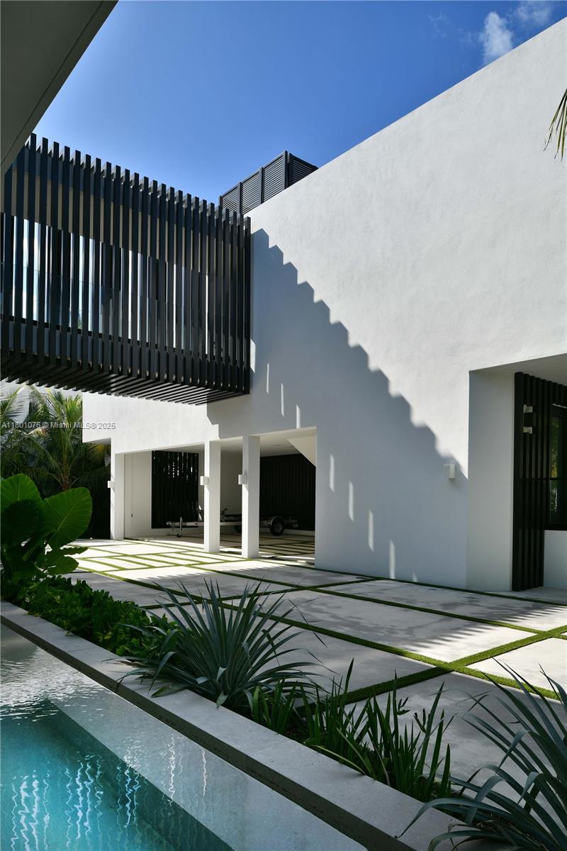 HIBISCUS ISLAND - Residential