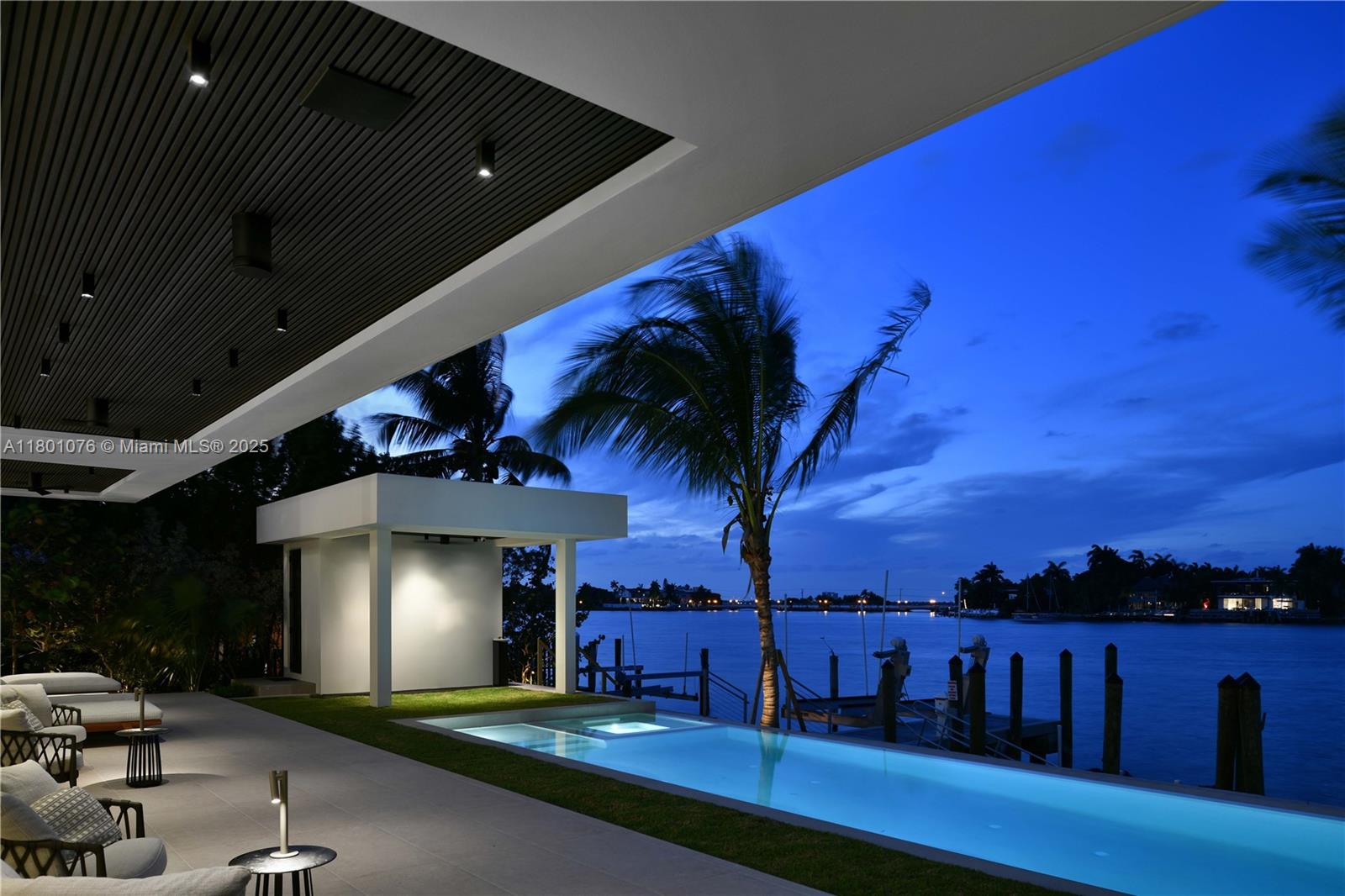 HIBISCUS ISLAND - Residential