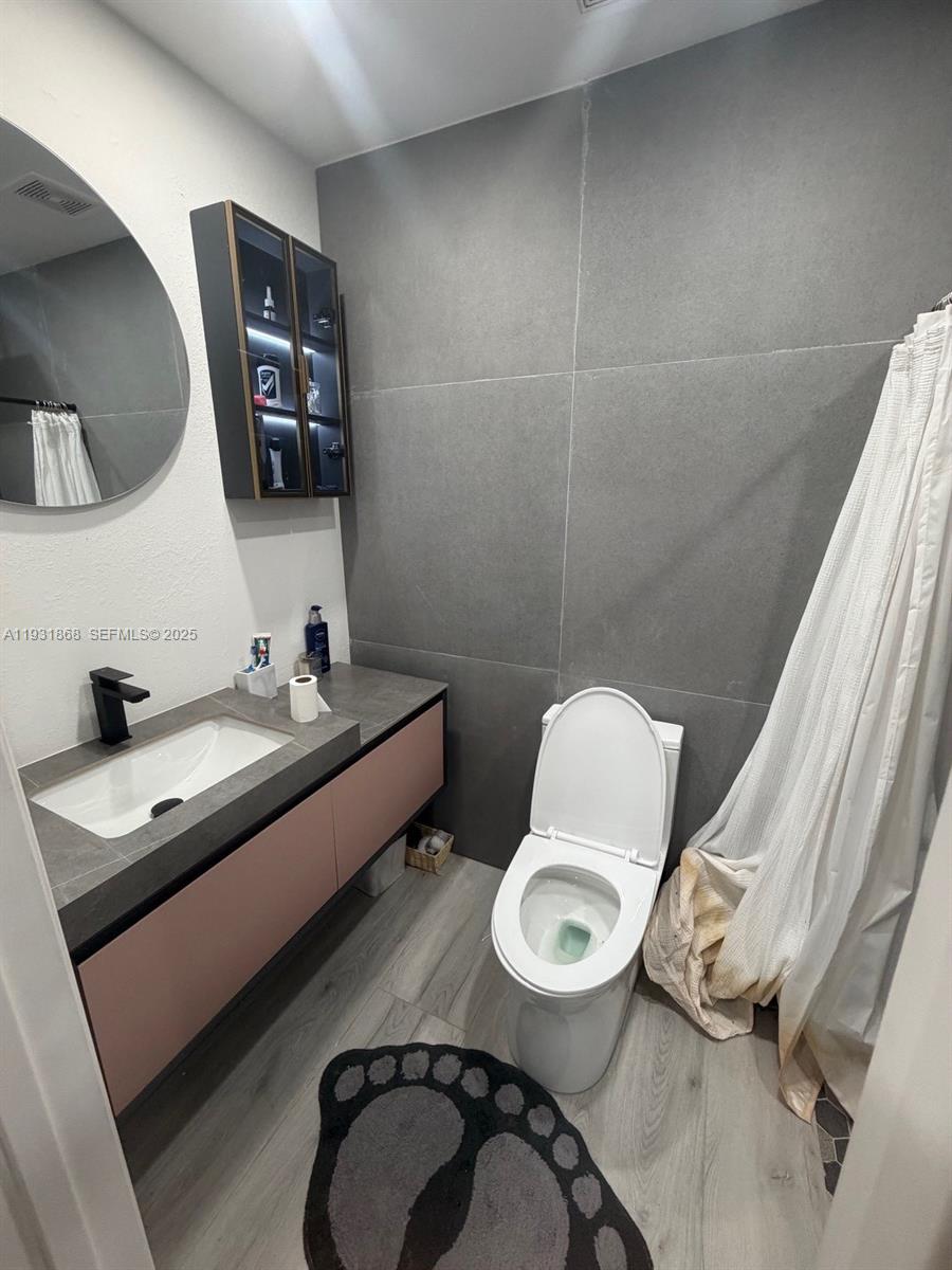 FAIRMONT - Residential