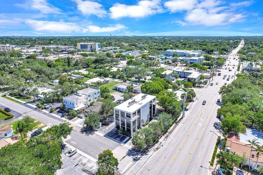 Professional office space located at 150 Davie Blvd #101/4, Fort Lauderdale, FL 33316. Ideal for small businesses or startups seeking a central Fort Lauderdale location. Convenient access to major highways, downtown, and public transportation. Ample natural light and a functional layout suitable for various office needs.