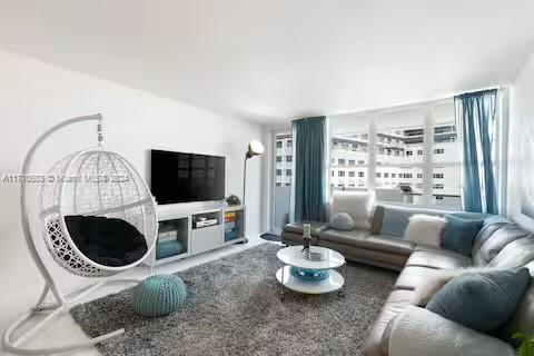 100 Lincoln Rd 739