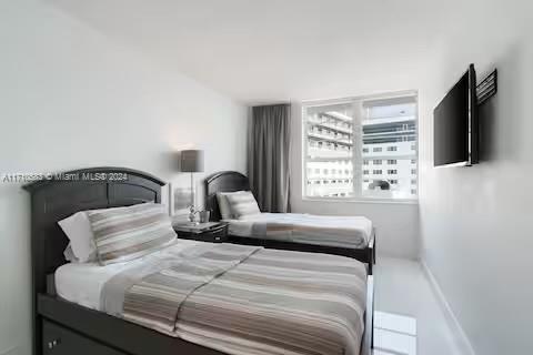 THE DECOPLAGE CONDO - Residential Lease