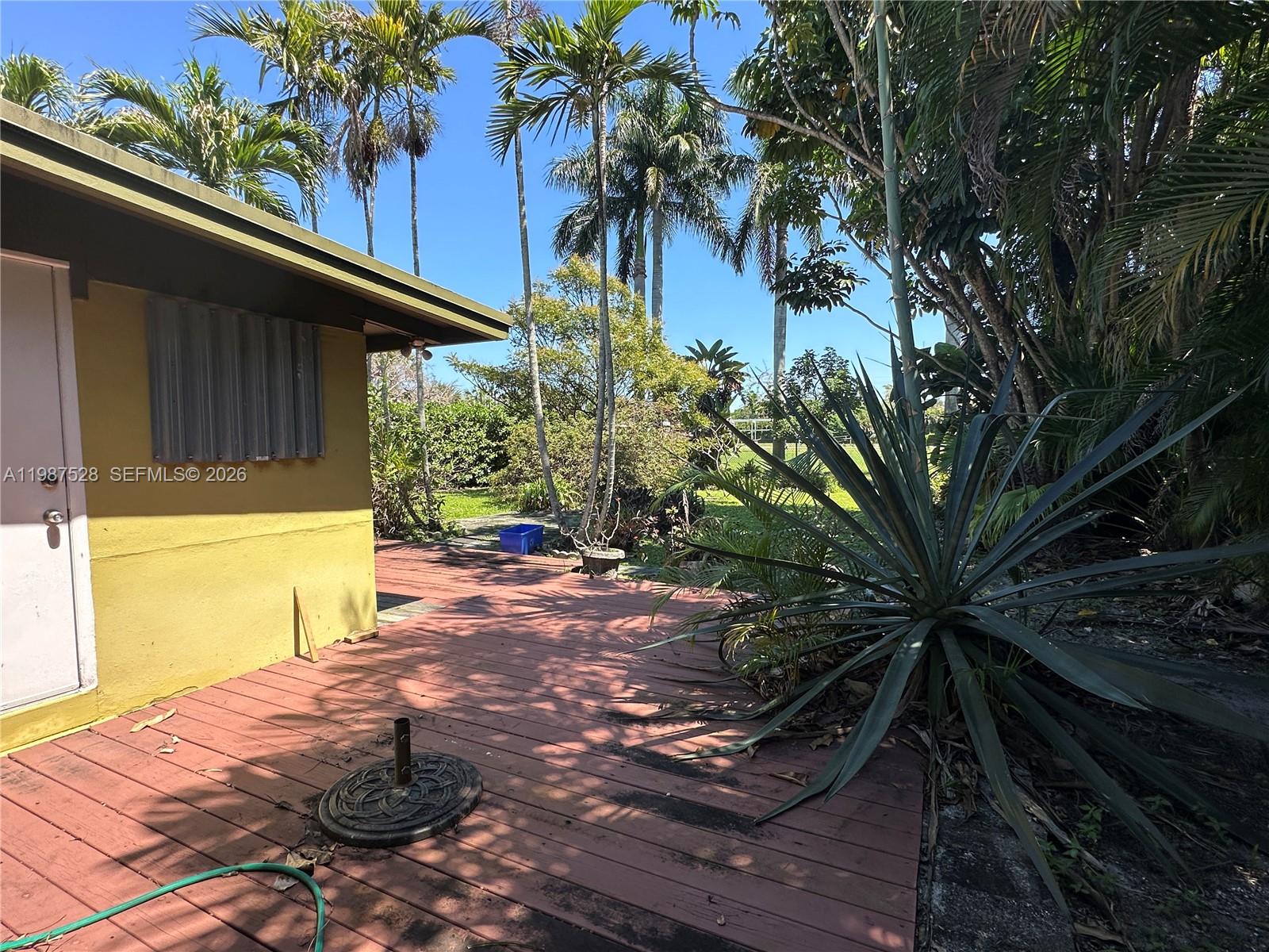 LAUDERDALE ISLES NO 2 - Residential