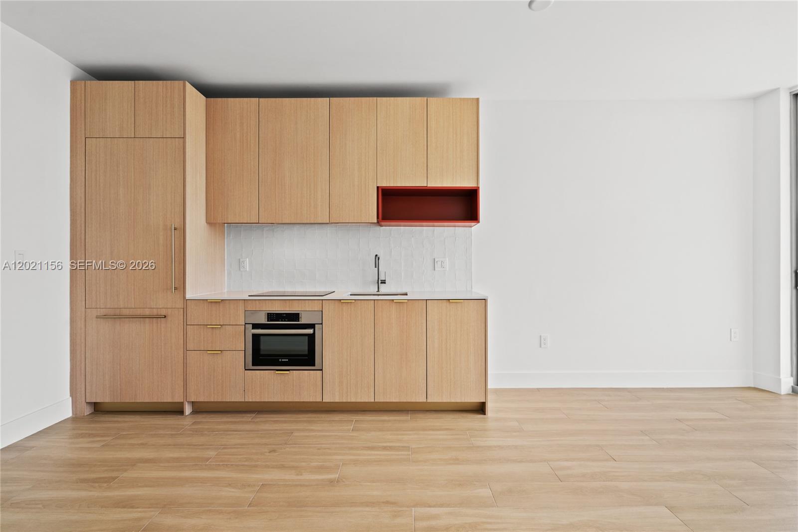 90 NE 32nd St 627
