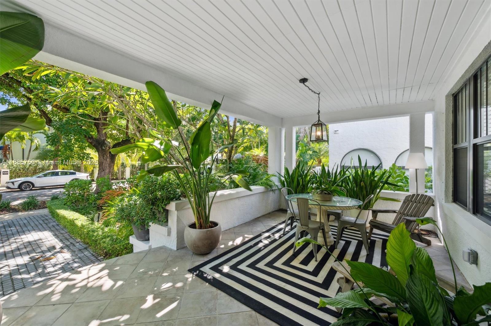 SHADOWLAWN - Residential