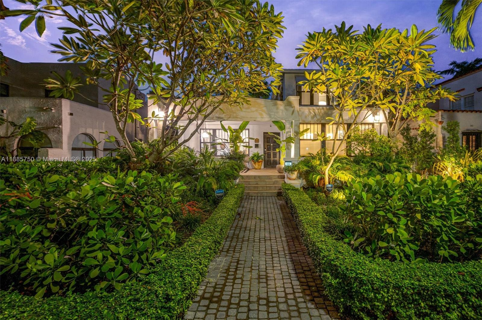 SHADOWLAWN - Residential