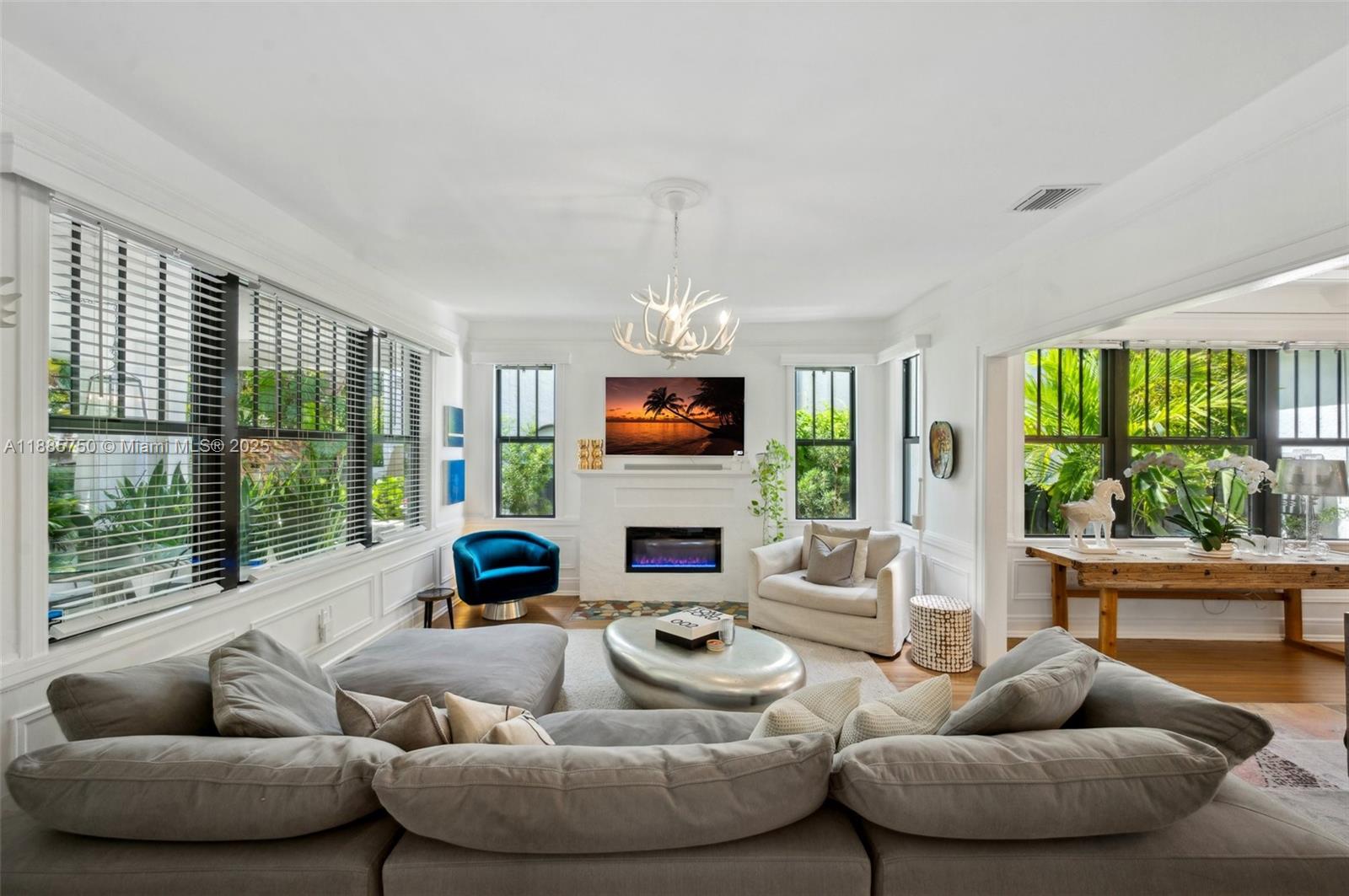 SHADOWLAWN - Residential