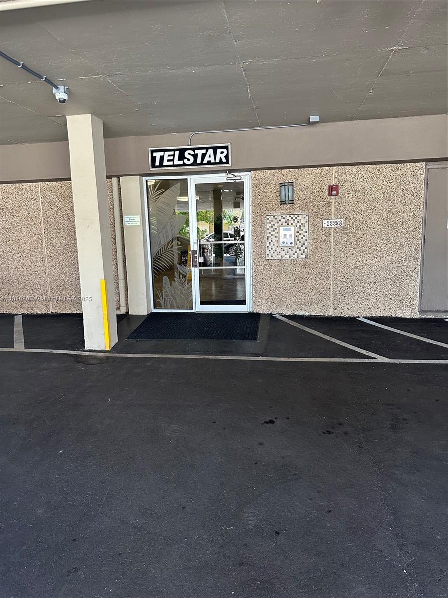 TELSTAR CONDOMINIUM INC - Residential Lease