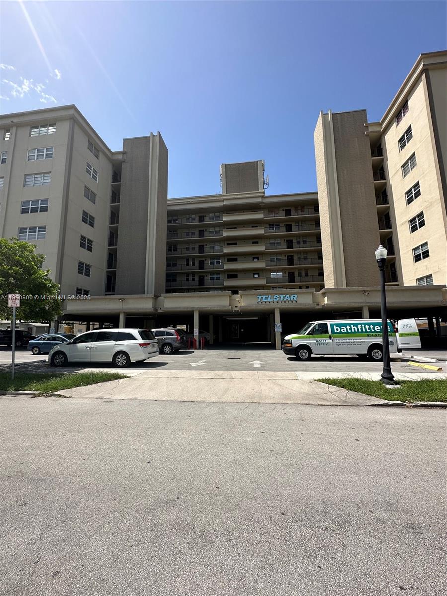 TELSTAR CONDOMINIUM INC - Residential Lease
