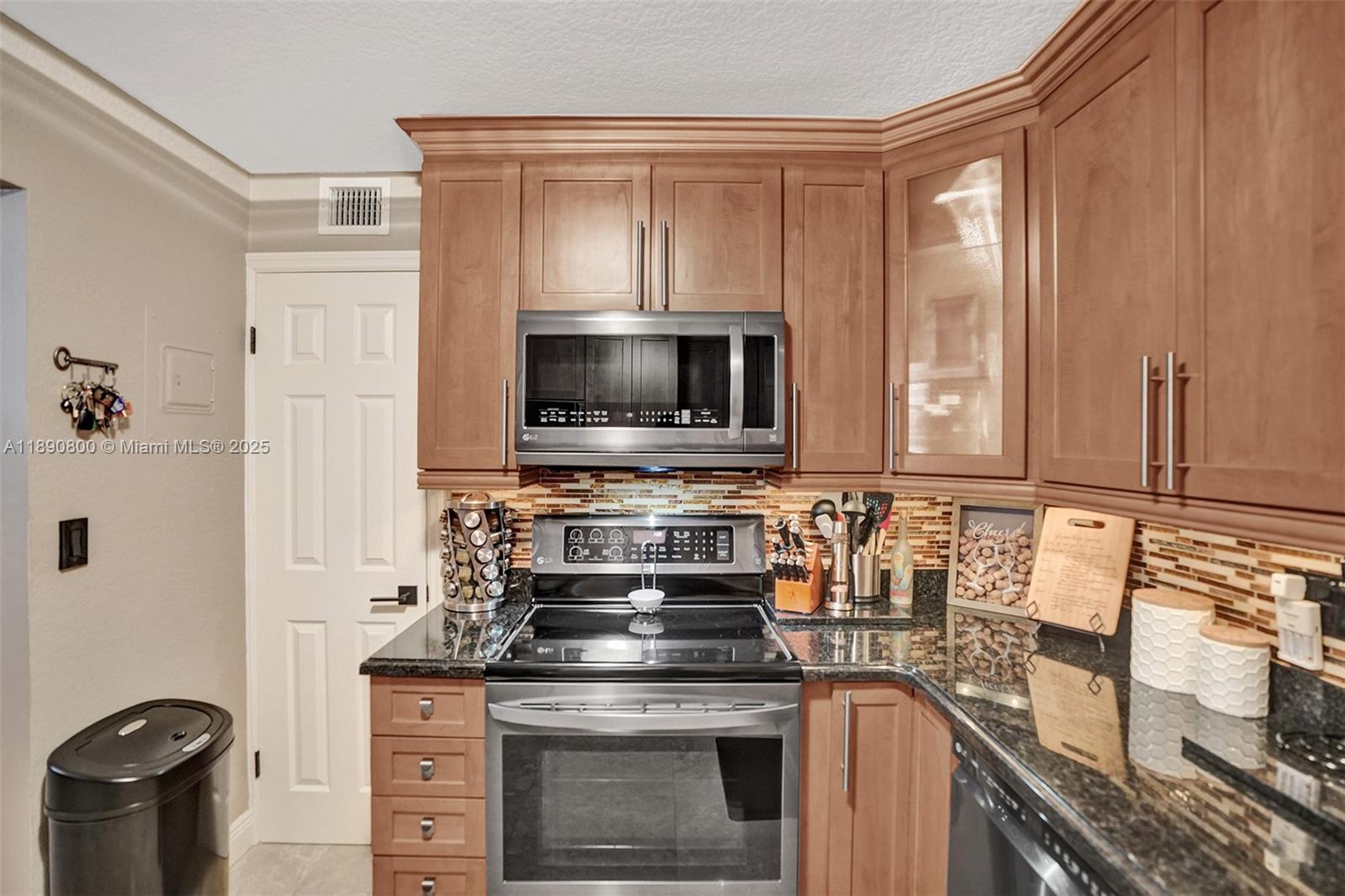 TELSTAR CONDOMINIUM INC - Residential Lease