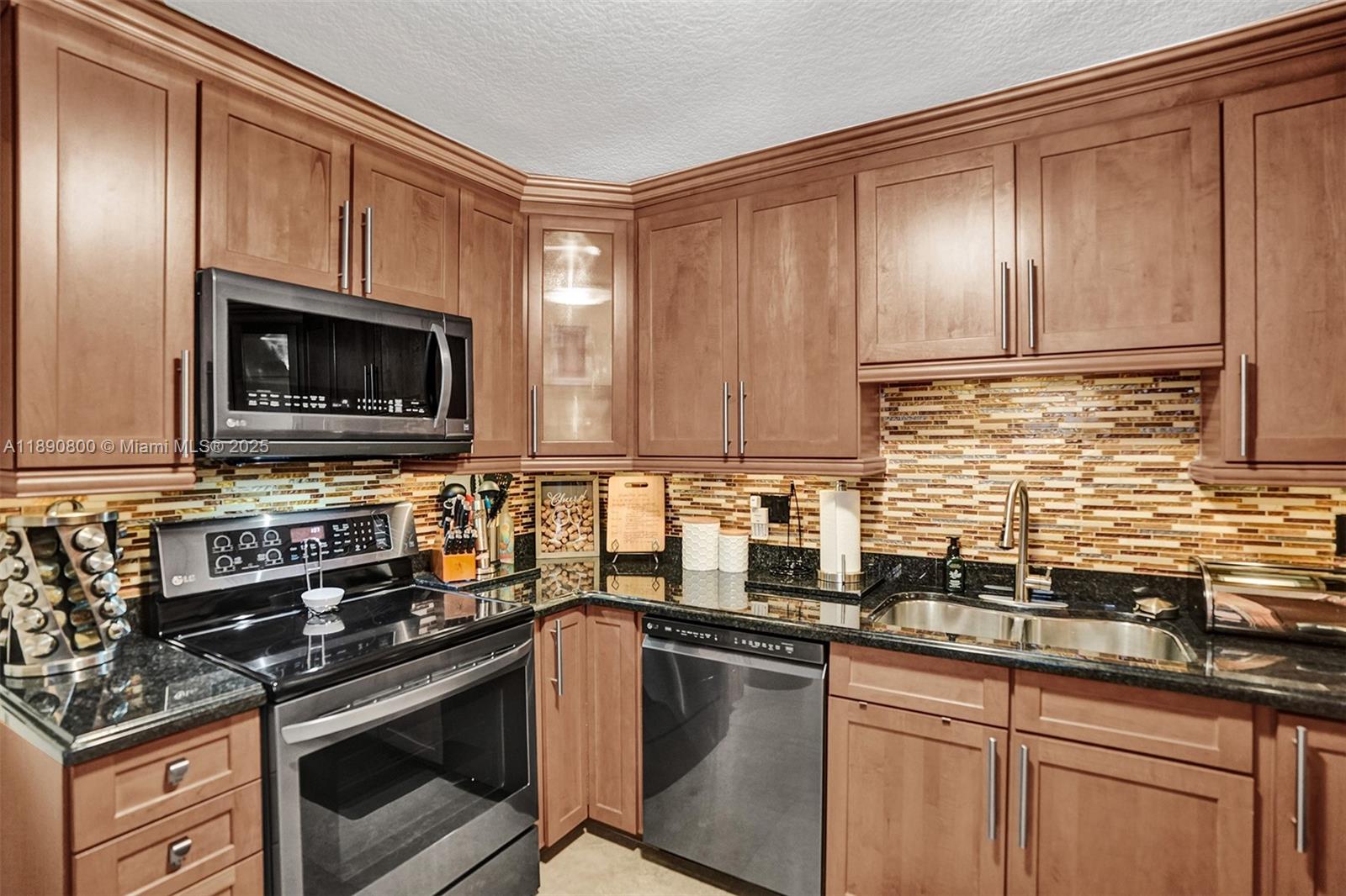 TELSTAR CONDOMINIUM INC - Residential Lease